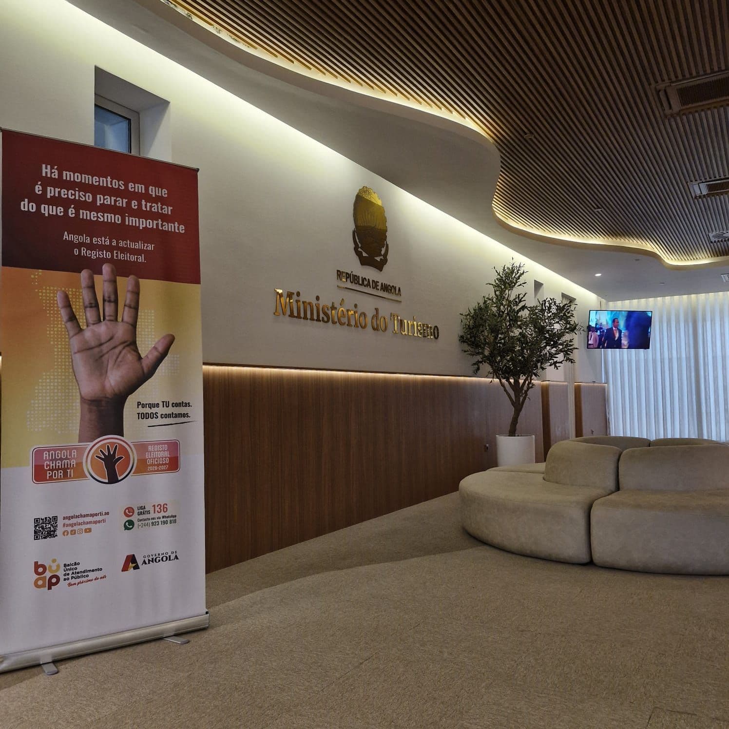 Wenda at Angola's Ministry of Tourism - 2